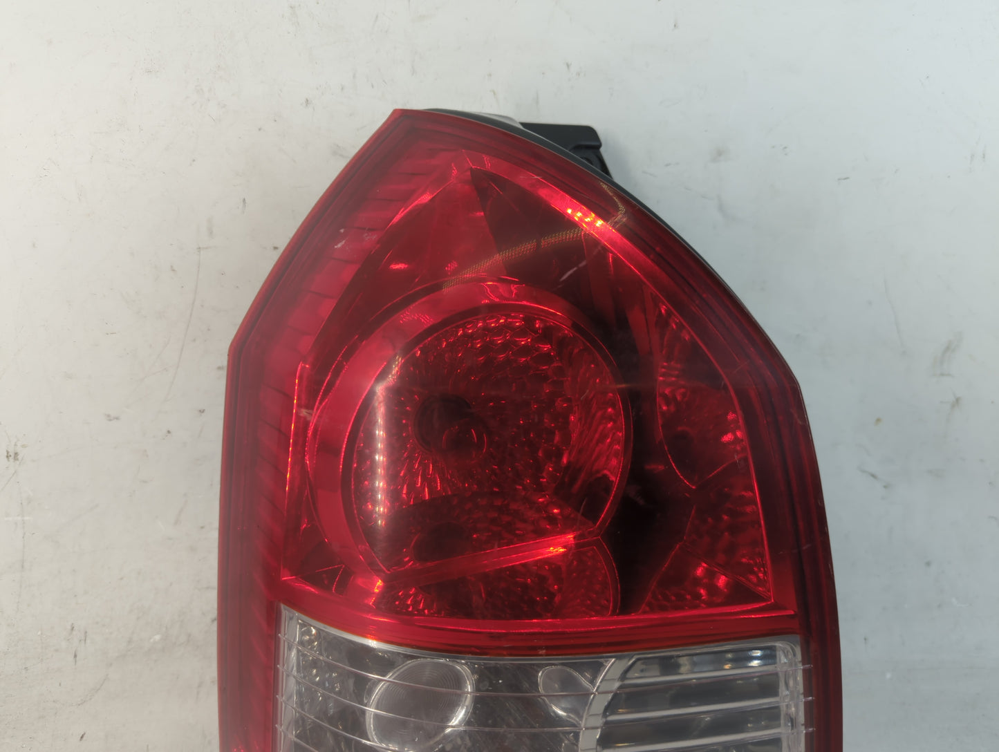 2005-2009 Hyundai Tucson Tail Light Assembly Driver Left OEM P/N:A#1157 P21/5W Fits Fits 2005 2006 2007 2008 2009 OEM Used A