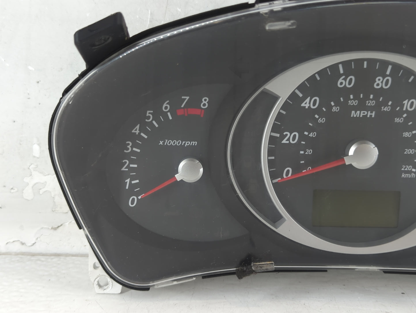 2007 Hyundai Tucson Instrument Cluster Speedometer Gauges Fits OEM Used Auto Parts - Oemusedautoparts1.com