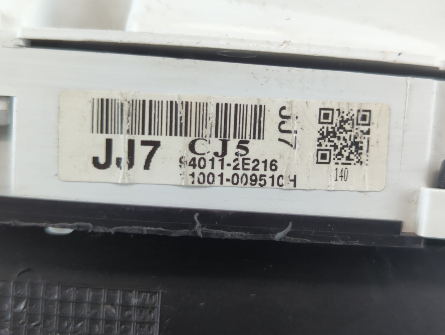 2007 Hyundai Tucson Instrument Cluster Speedometer Gauges Fits OEM Used Auto Parts - Oemusedautoparts1.com