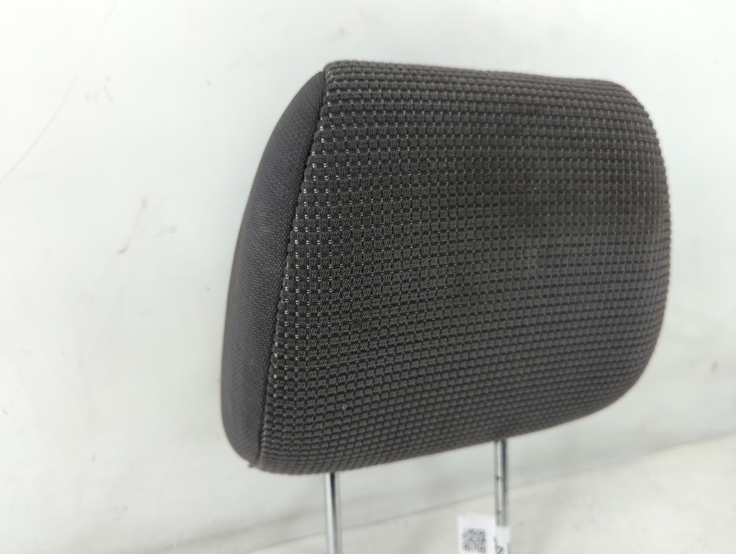 2005-2008 Hyundai Tucson Headrest Head Rest Front Driver Passenger Seat Fits Fits 2005 2006 2007 2008 OEM Used Auto Parts - 