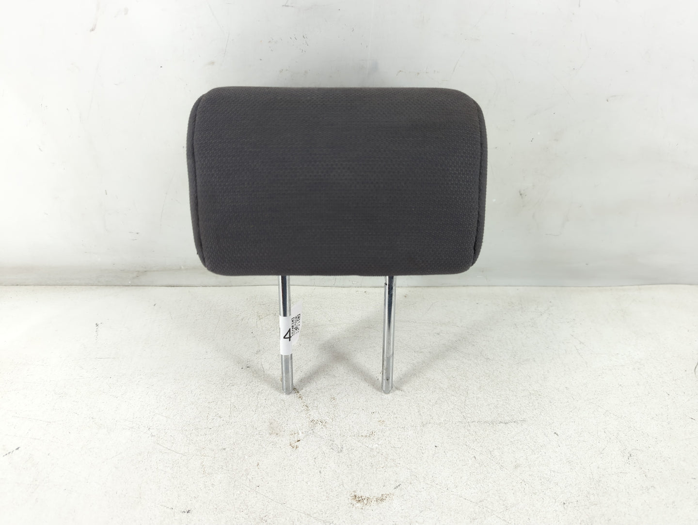 2005-2008 Hyundai Tucson Headrest Head Rest Rear Center Seat Fits Fits 2005 2006 2007 2008 OEM Used Auto Parts - Oemusedauto