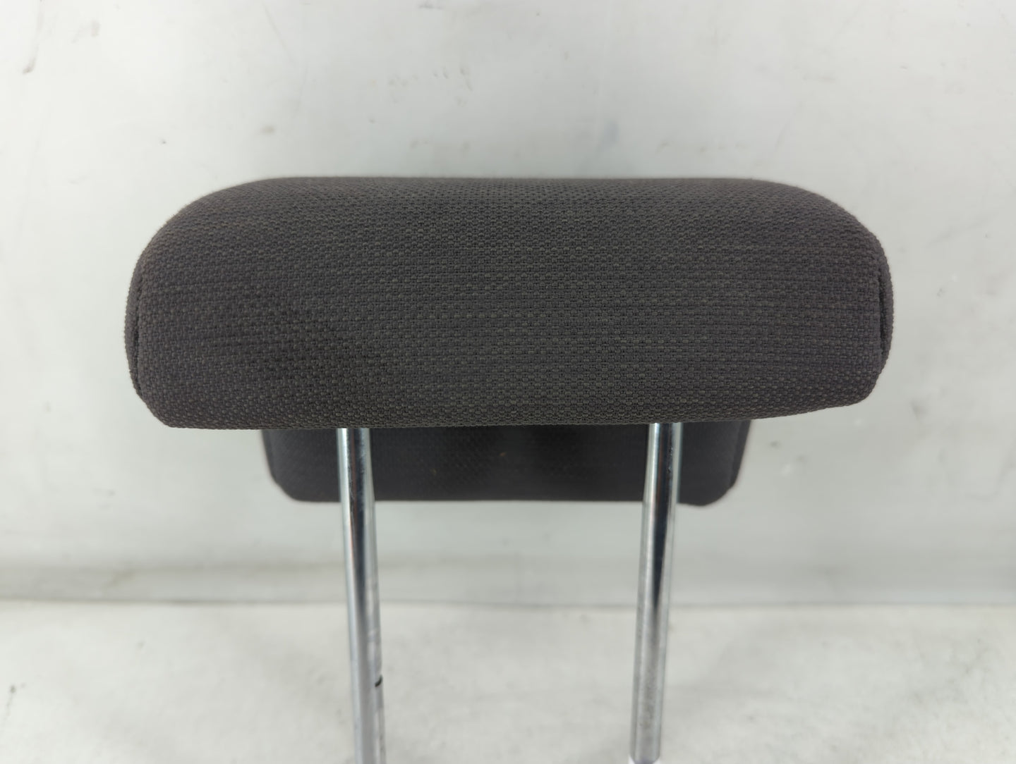 2005-2008 Hyundai Tucson Headrest Head Rest Rear Center Seat Fits Fits 2005 2006 2007 2008 OEM Used Auto Parts - Oemusedauto