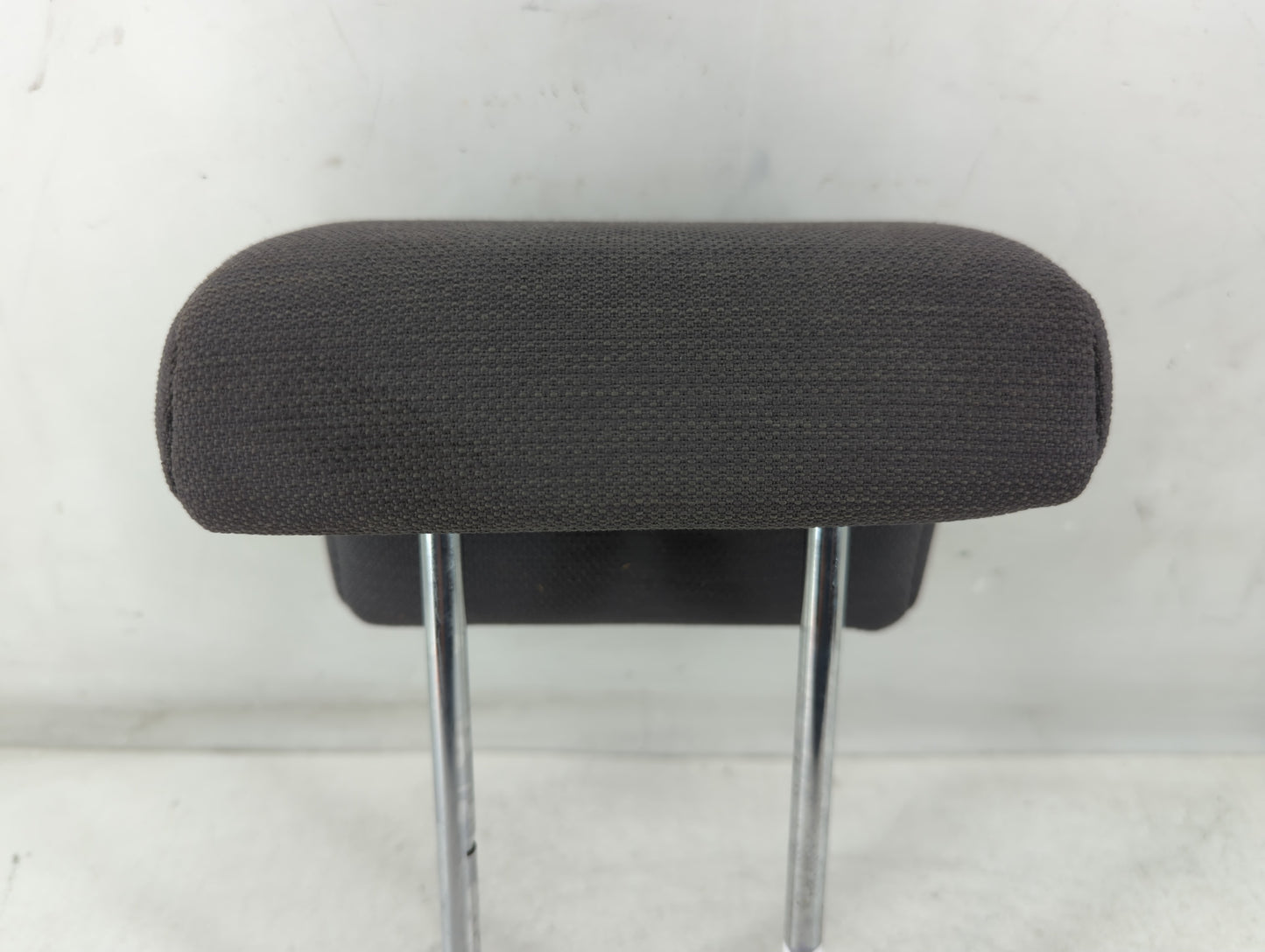 2005-2008 Hyundai Tucson Headrest Head Rest Rear Center Seat Fits Fits 2005 2006 2007 2008 OEM Used Auto Parts - Oemusedauto
