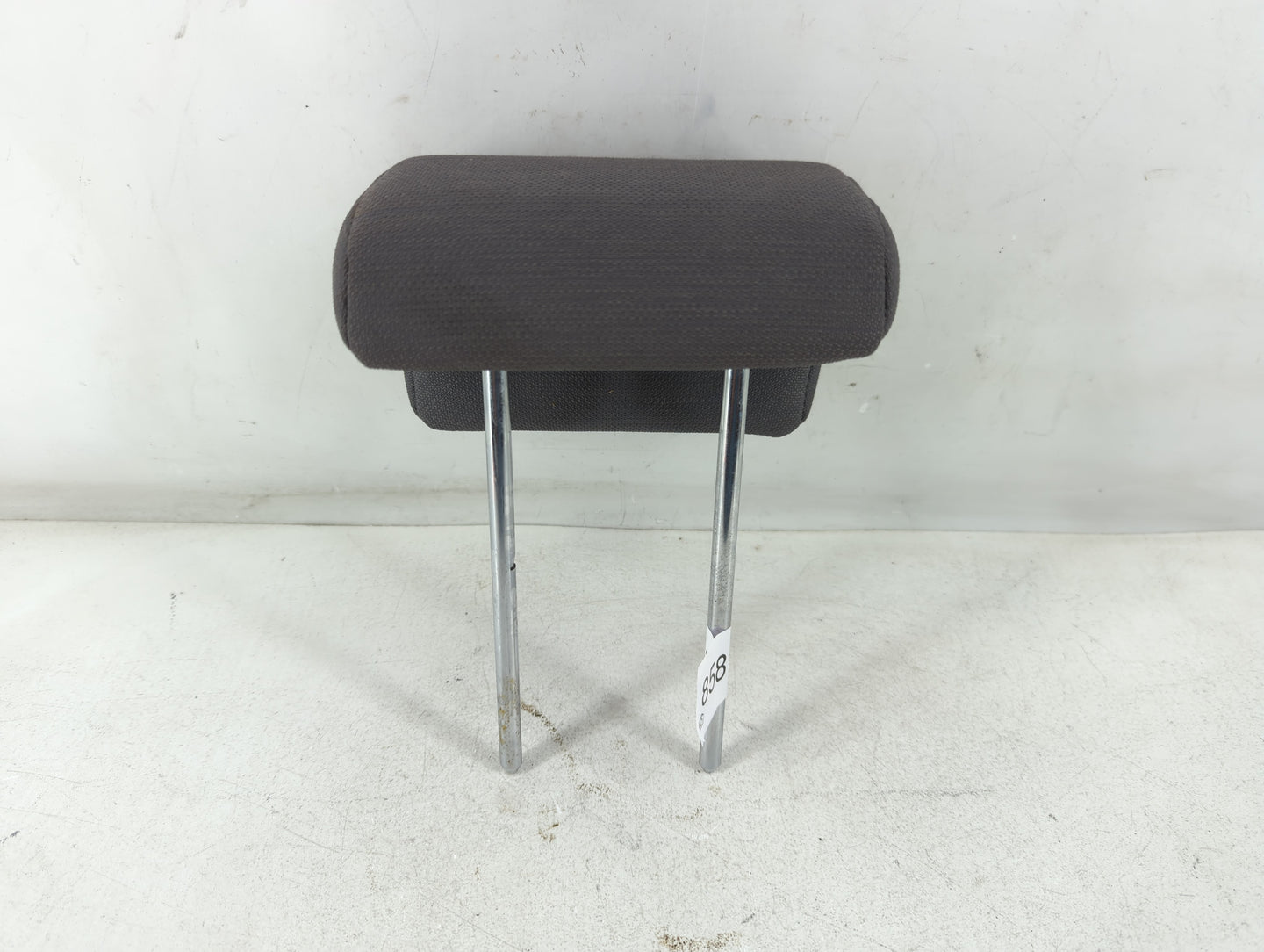 2005-2008 Hyundai Tucson Headrest Head Rest Rear Center Seat Fits Fits 2005 2006 2007 2008 OEM Used Auto Parts - Oemusedauto