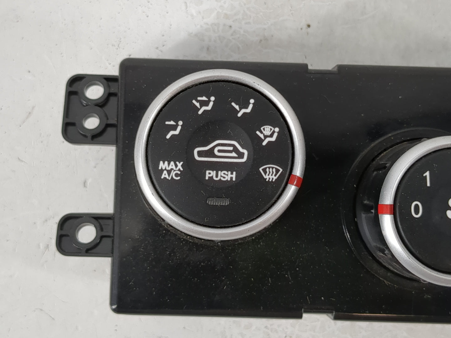 2005-2009 Hyundai Tucson Climate Control Module Temperature AC/Heater Replacement Fits Fits 2005 2006 2007 2008 2009 OEM Use