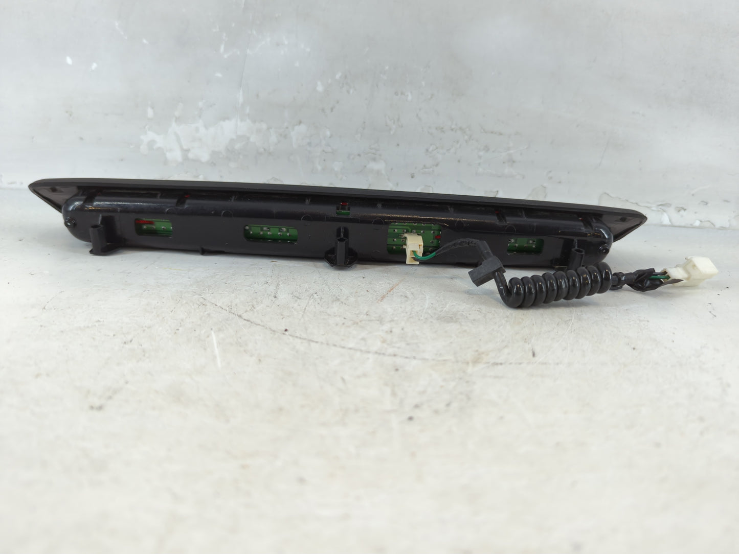 2007 Hyundai Tucson Third Brake Light Tail Light Fits OEM Used Auto Parts - Oemusedautoparts1.com