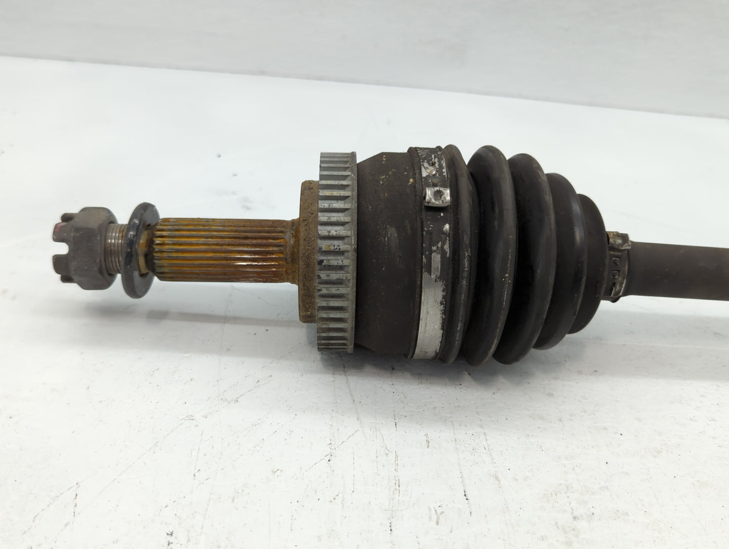2005-2009 Hyundai Tucson Axle Shaft Front Driver Cv C/v - Oemusedautoparts1.com