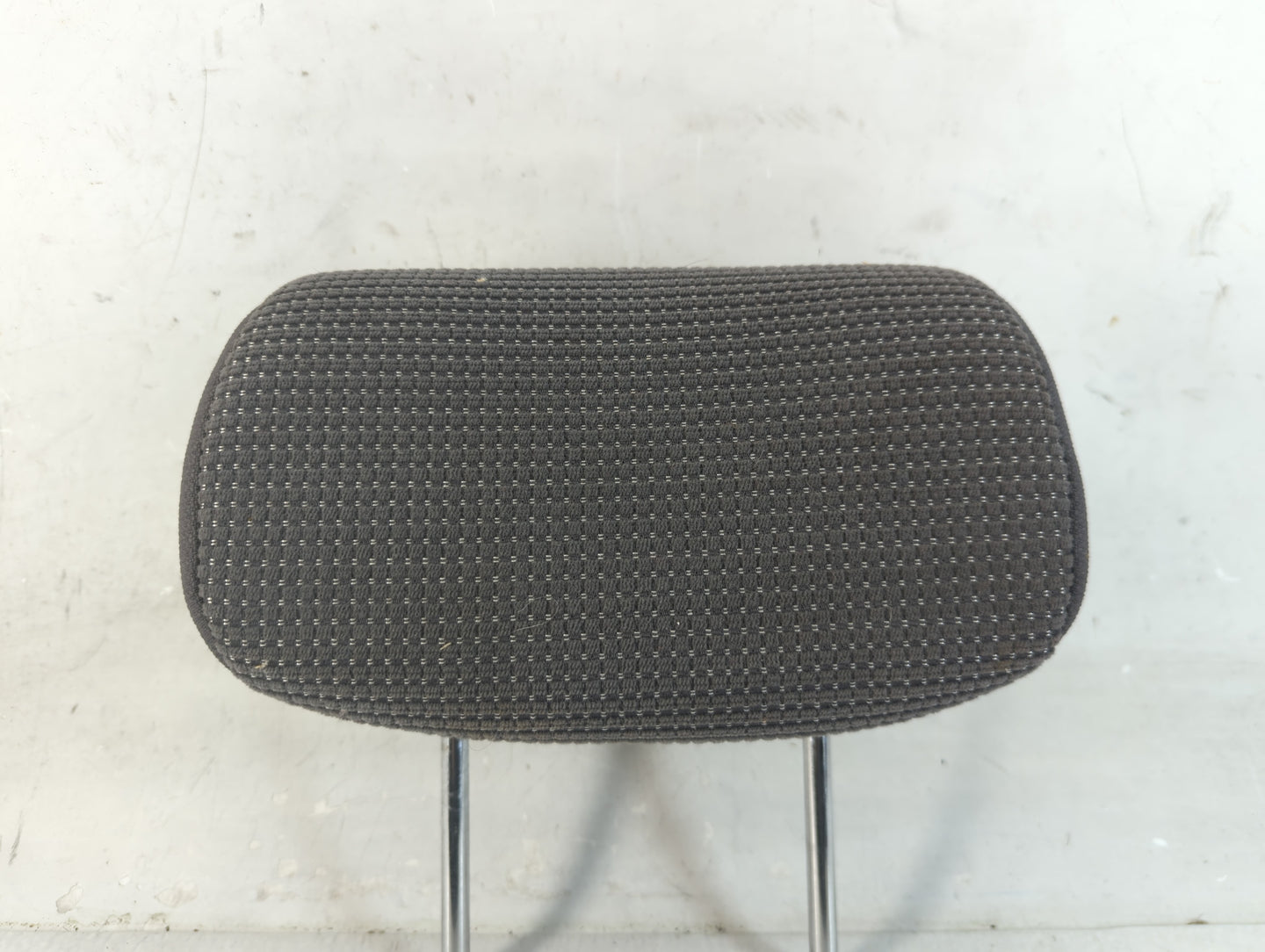 2005-2008 Hyundai Tucson Headrest Head Rest Rear Seat Fits Fits 2005 2006 2007 2008 OEM Used Auto Parts - Oemusedautoparts1.
