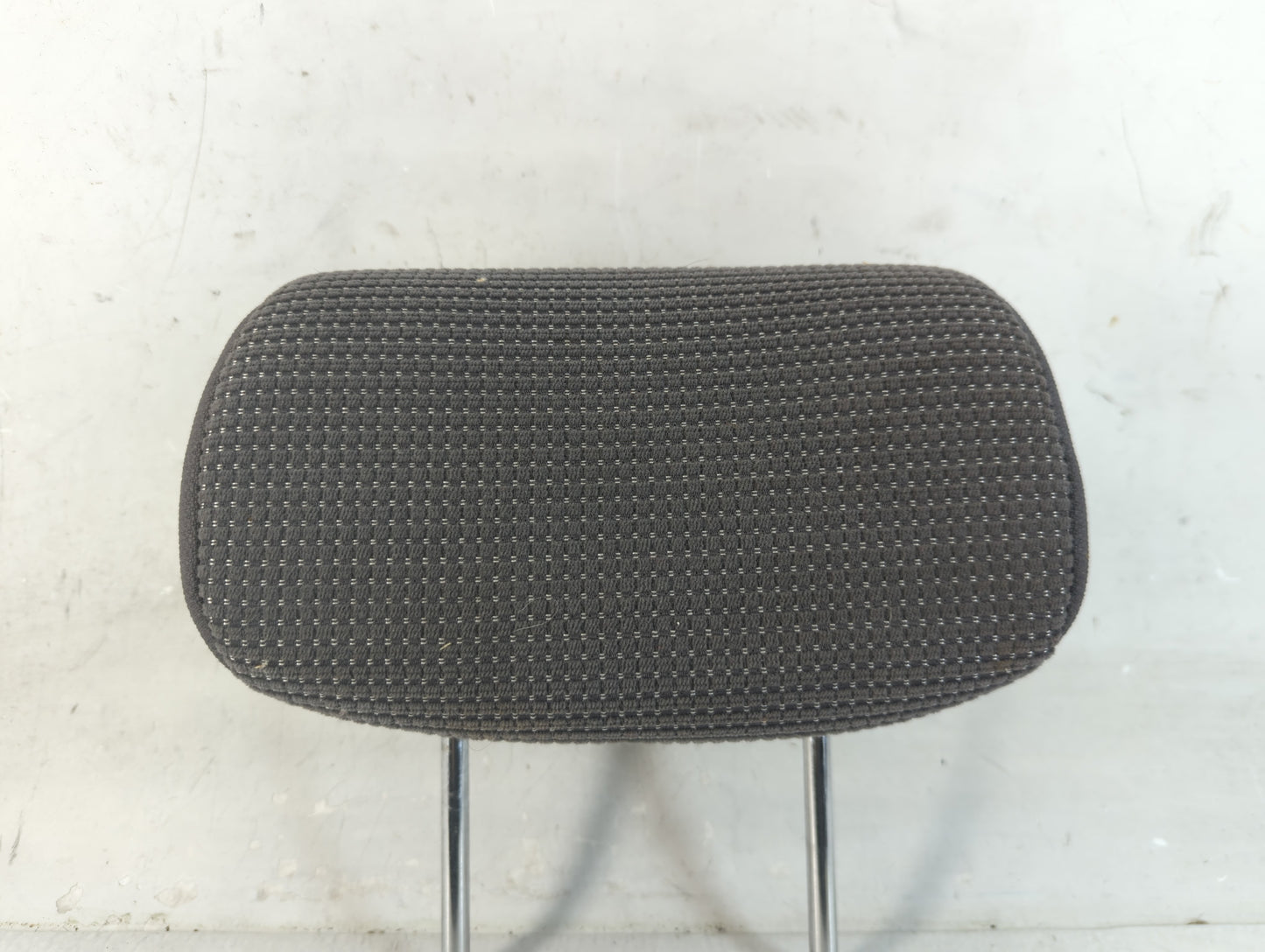 2005-2008 Hyundai Tucson Headrest Head Rest Rear Seat Fits Fits 2005 2006 2007 2008 OEM Used Auto Parts - Oemusedautoparts1.