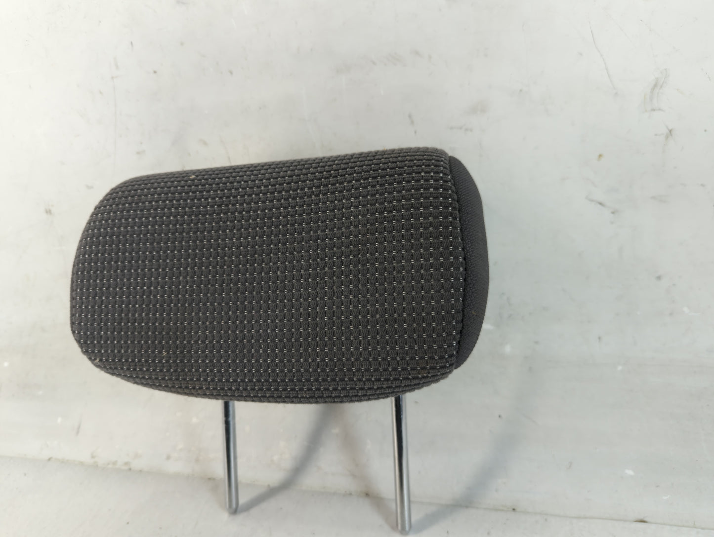 2005-2008 Hyundai Tucson Headrest Head Rest Rear Seat Fits Fits 2005 2006 2007 2008 OEM Used Auto Parts - Oemusedautoparts1.
