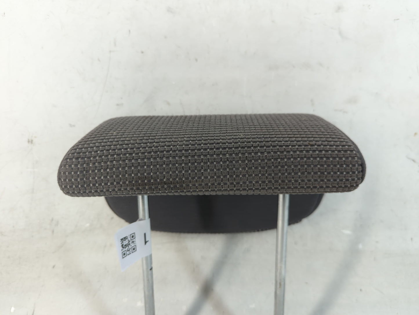 2005-2008 Hyundai Tucson Headrest Head Rest Rear Seat Fits Fits 2005 2006 2007 2008 OEM Used Auto Parts - Oemusedautoparts1.
