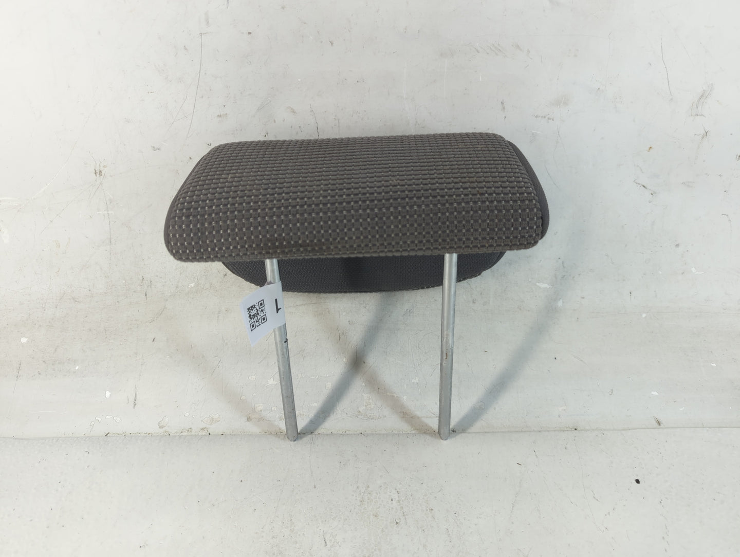 2005-2008 Hyundai Tucson Headrest Head Rest Rear Seat Fits Fits 2005 2006 2007 2008 OEM Used Auto Parts - Oemusedautoparts1.
