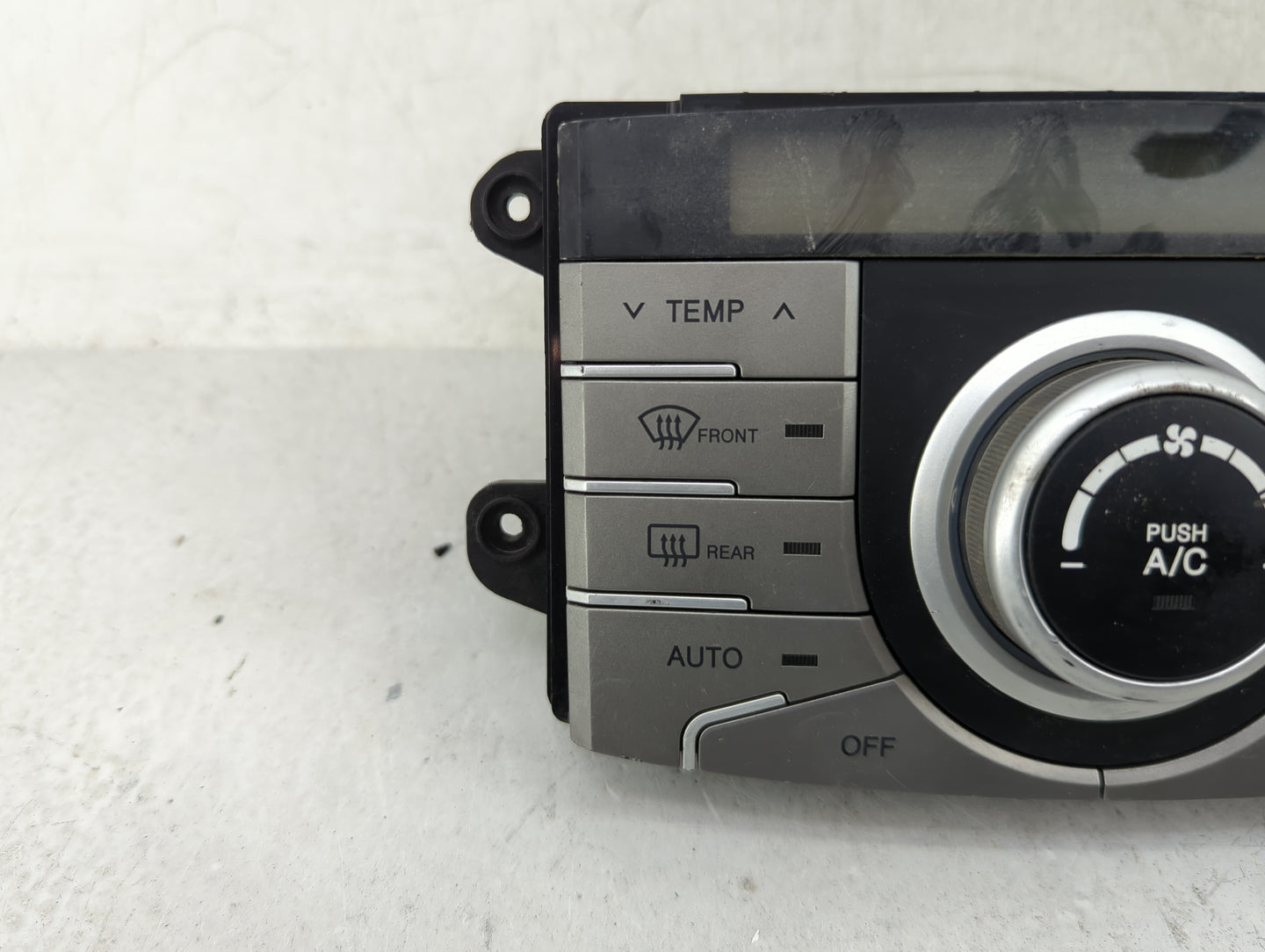 2007 Hyundai Veracruz Climate Control Module Temperature AC/Heater Replacement P/N:97250-3JXXX Fits OEM Used Auto Parts - Oe