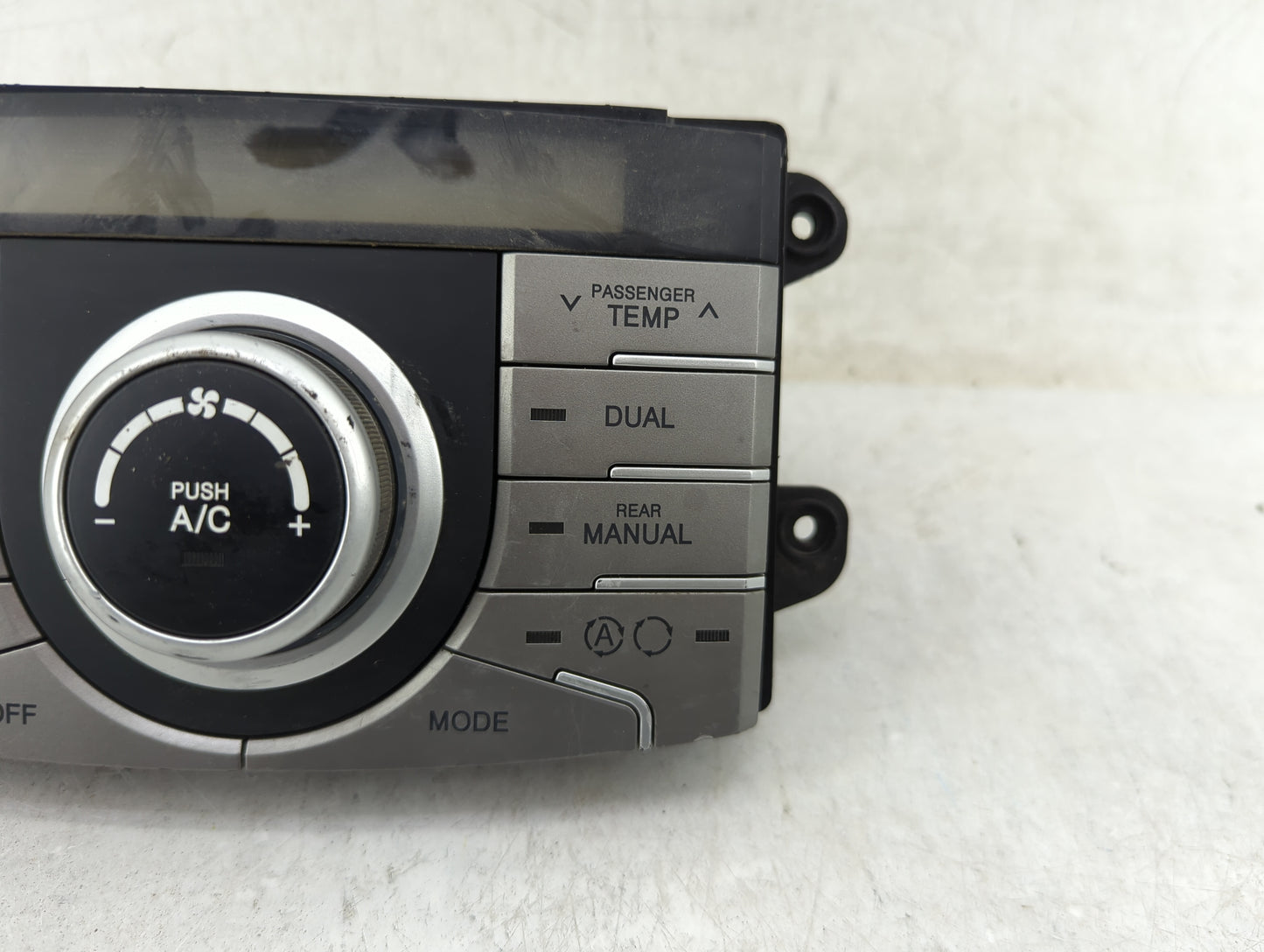 2007 Hyundai Veracruz Climate Control Module Temperature AC/Heater Replacement P/N:97250-3JXXX Fits OEM Used Auto Parts - Oe