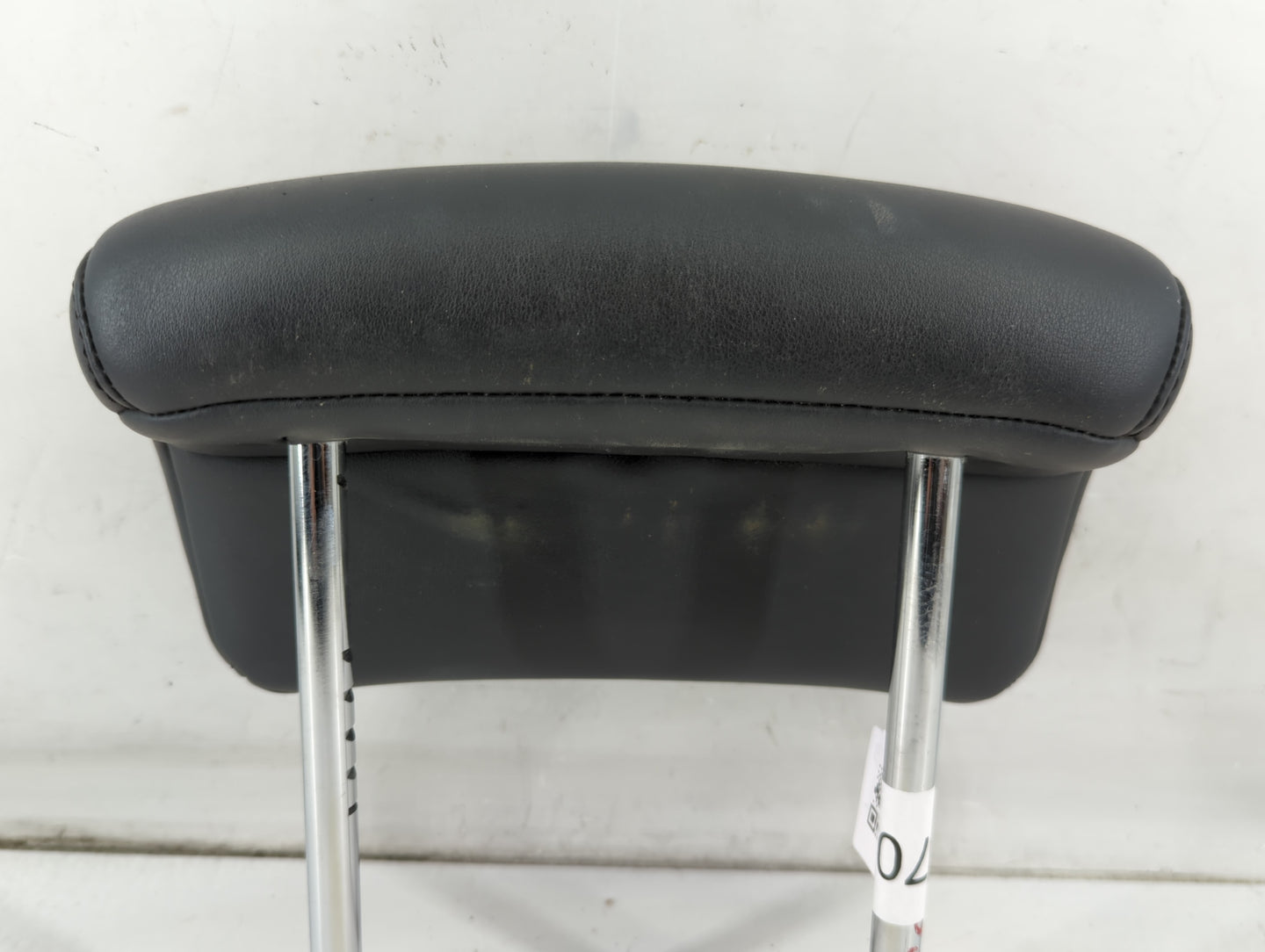 2007-2008 Infiniti Fx35 Headrest Head Rest Front Driver Passenger Seat Fits Fits 2007 2008 OEM Used Auto Parts - Oemusedauto