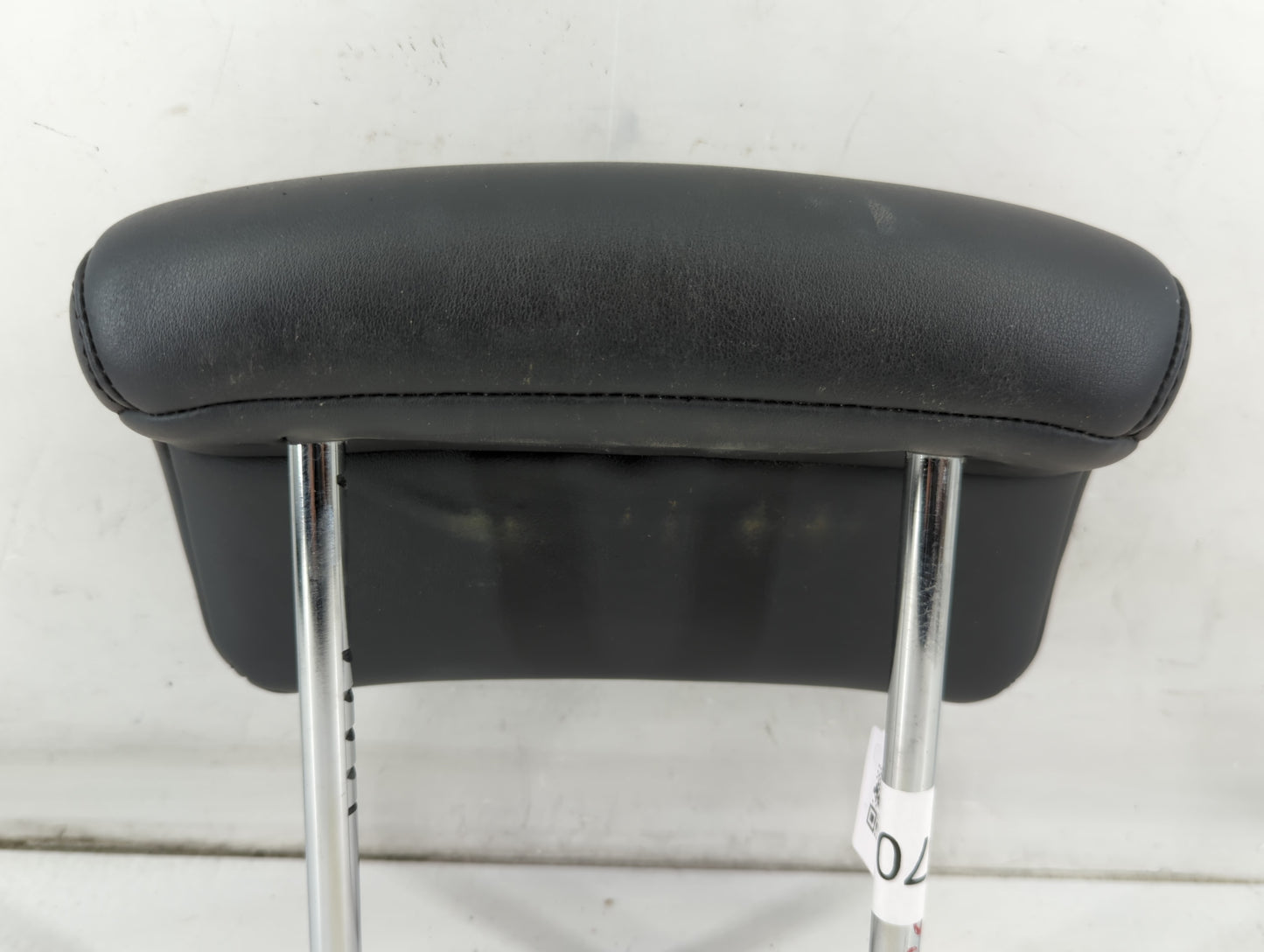 2007-2008 Infiniti Fx35 Headrest Head Rest Front Driver Passenger Seat Fits Fits 2007 2008 OEM Used Auto Parts - Oemusedauto