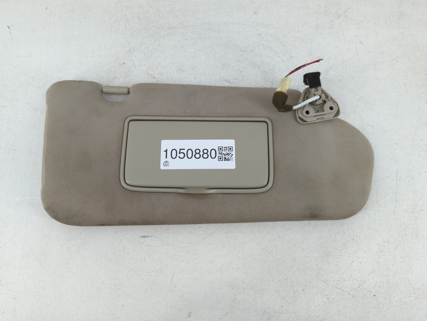 2006-2008 Infiniti Fx35 Sun Visor Shade Replacement Passenger Right Mirror Fits Fits 2006 2007 2008 OEM Used Auto Parts - Oe