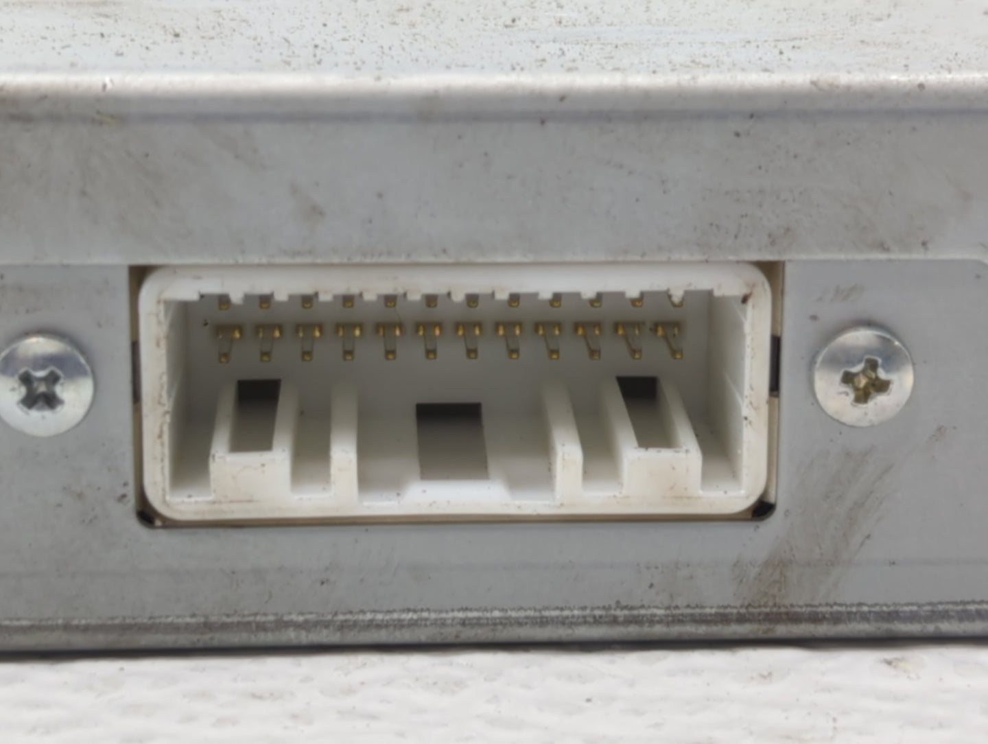 2006-2006 Infiniti Fx45 Chassis Control Module Ccm Bcm Body Control - Oemusedautoparts1.com