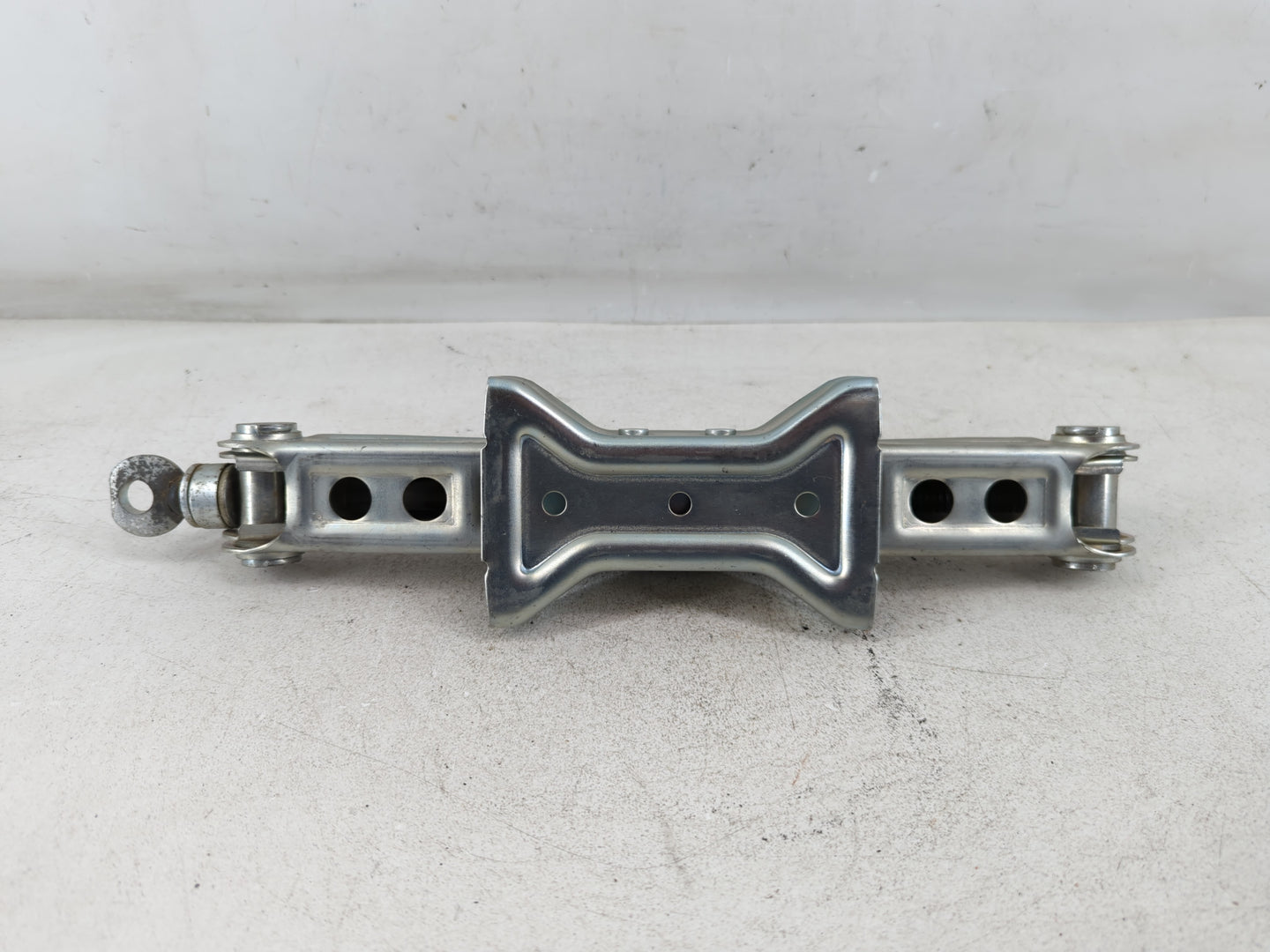 2007 Infiniti G35 Spare Scissor Car Jack - Oemusedautoparts1.com