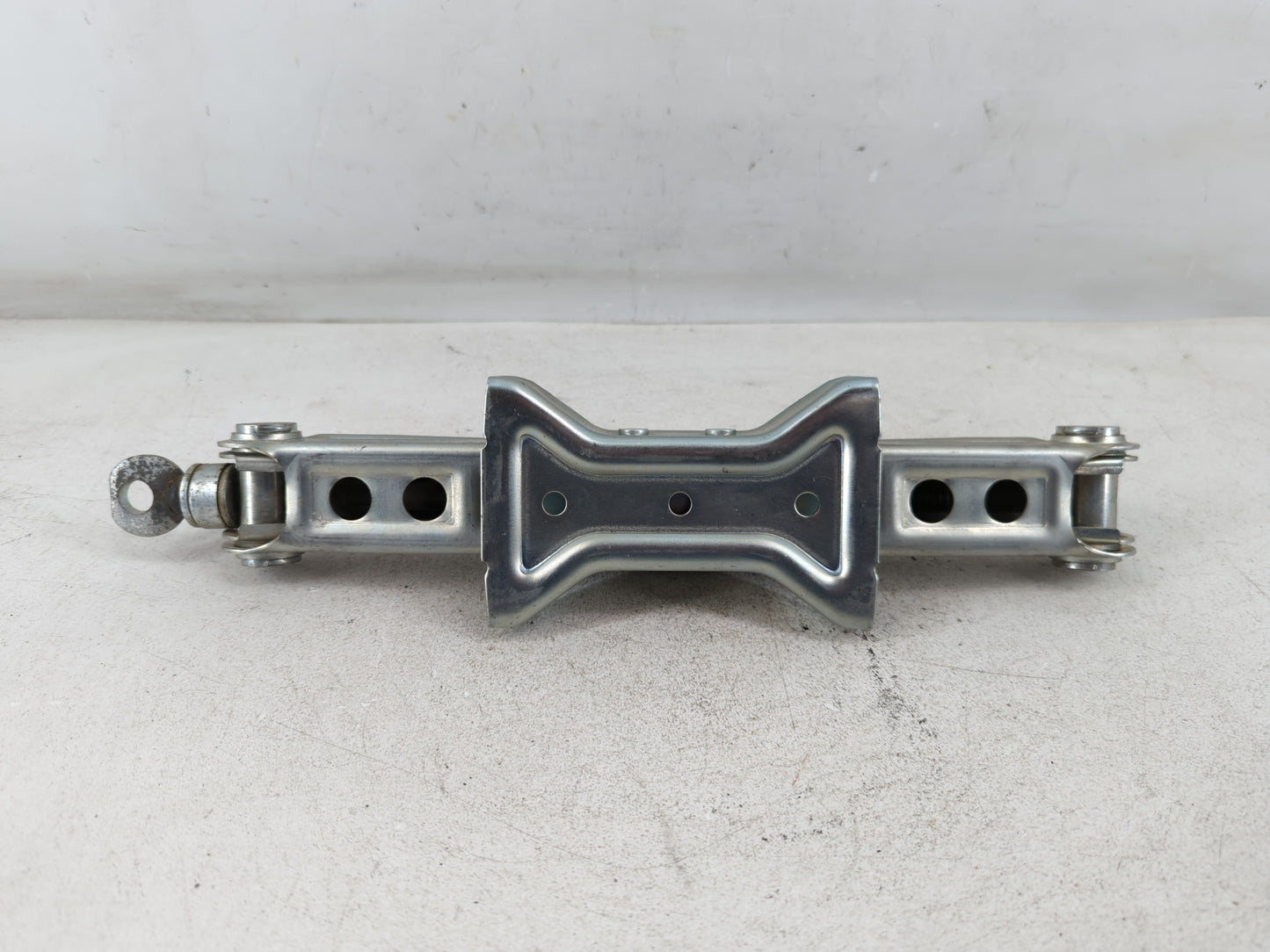 2007 Infiniti G35 Spare Scissor Car Jack - Oemusedautoparts1.com