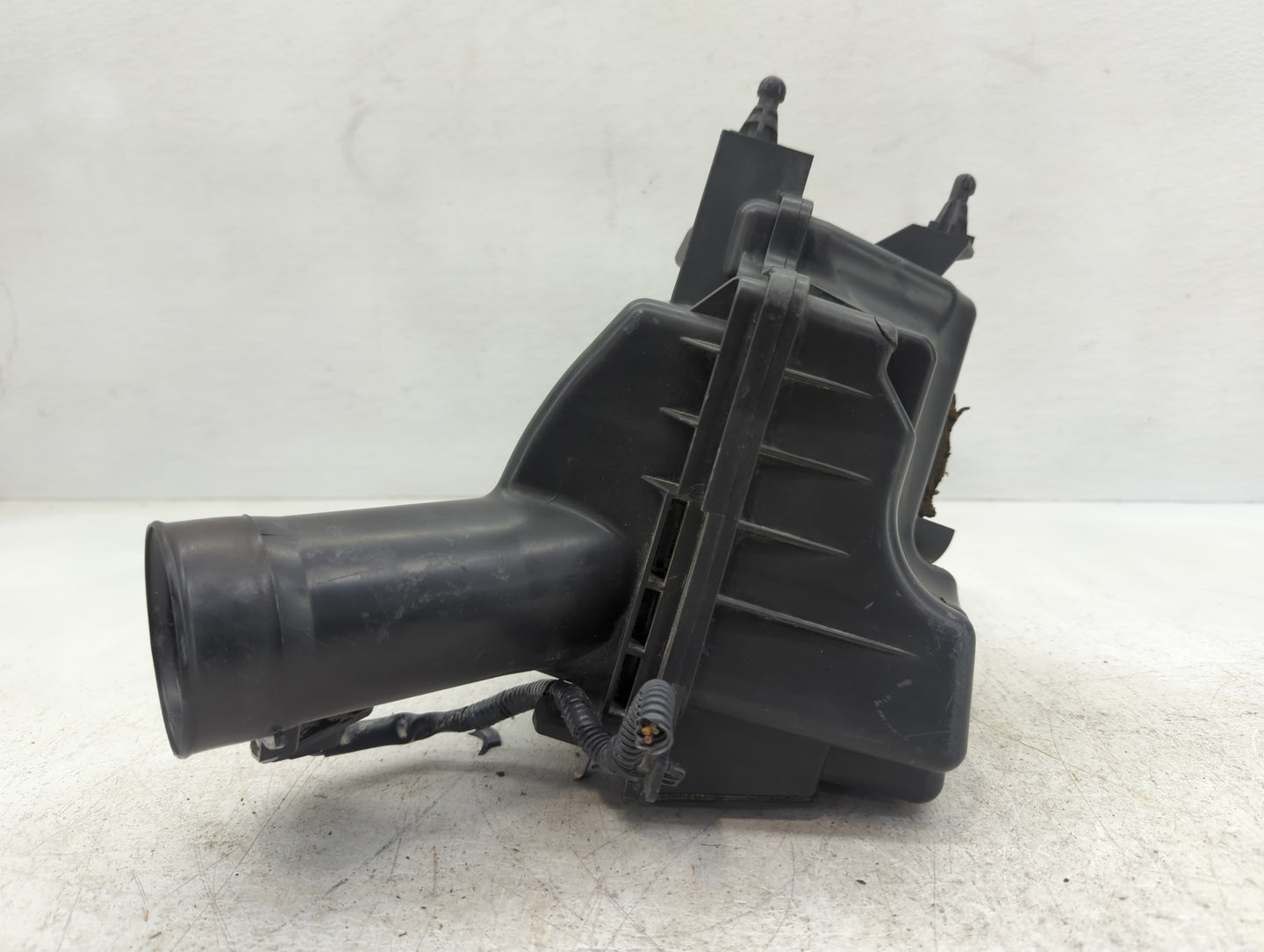 2007-2008 Infiniti G35 Air Cleaner Intake-duct Hose Tube - Oemusedautoparts1.com