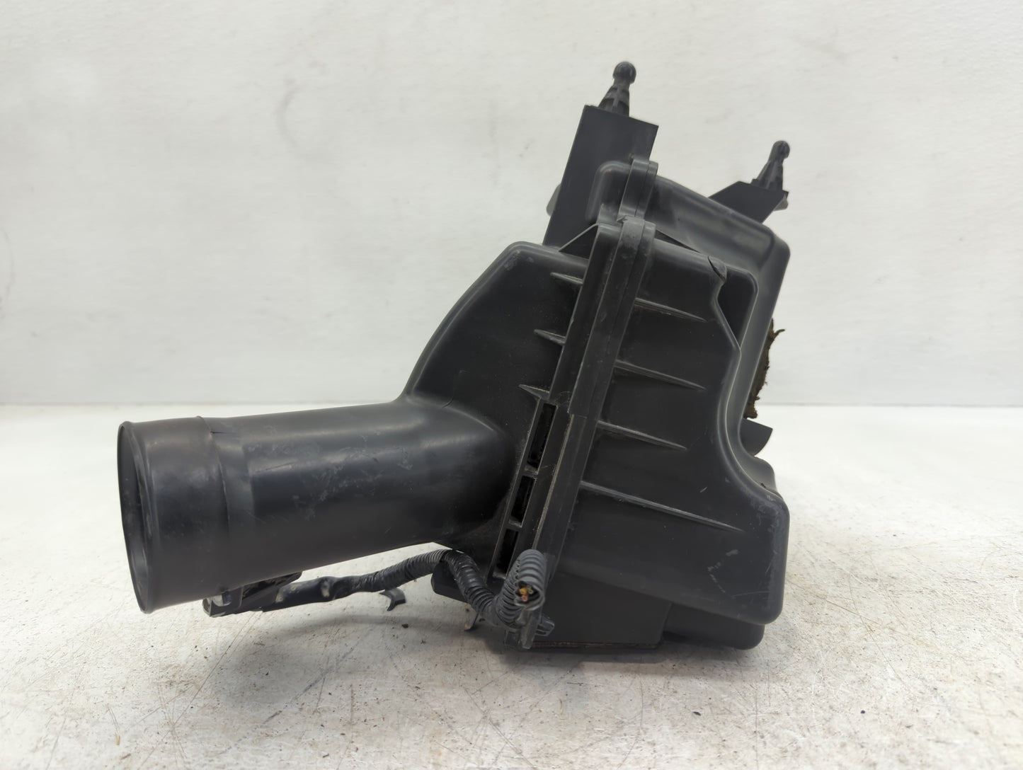 2007-2008 Infiniti G35 Air Cleaner Intake-duct Hose Tube - Oemusedautoparts1.com