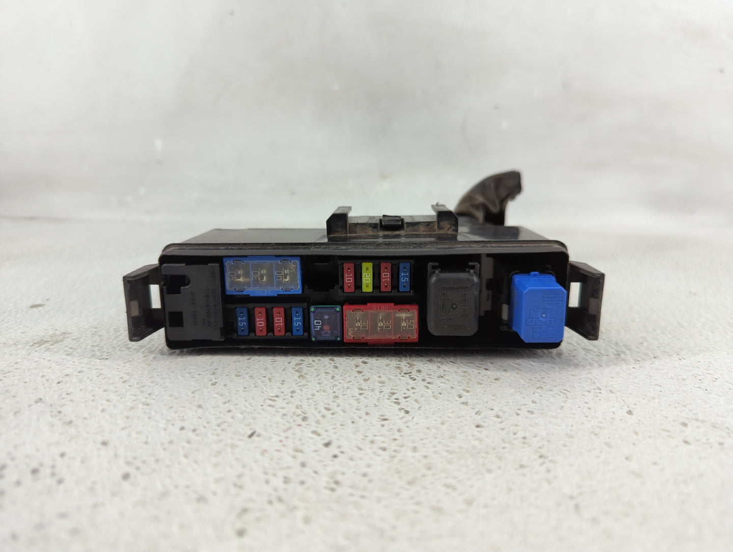 2006-2007 Infiniti G35 Fusebox Fuse Box Panel Relay Module Fits Fits 2006 2007 OEM Used Auto Parts - Oemusedautoparts1.com