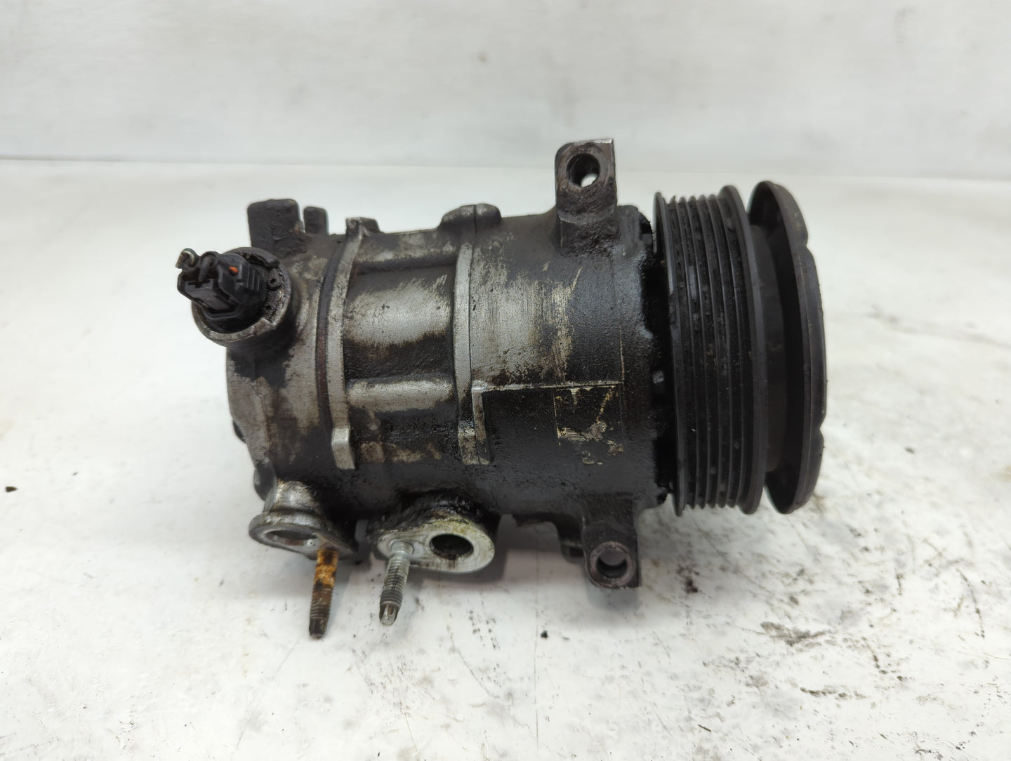 2003-2007 Infiniti G35 Air Conditioning A/c Ac Compressor Oem - Oemusedautoparts1.com