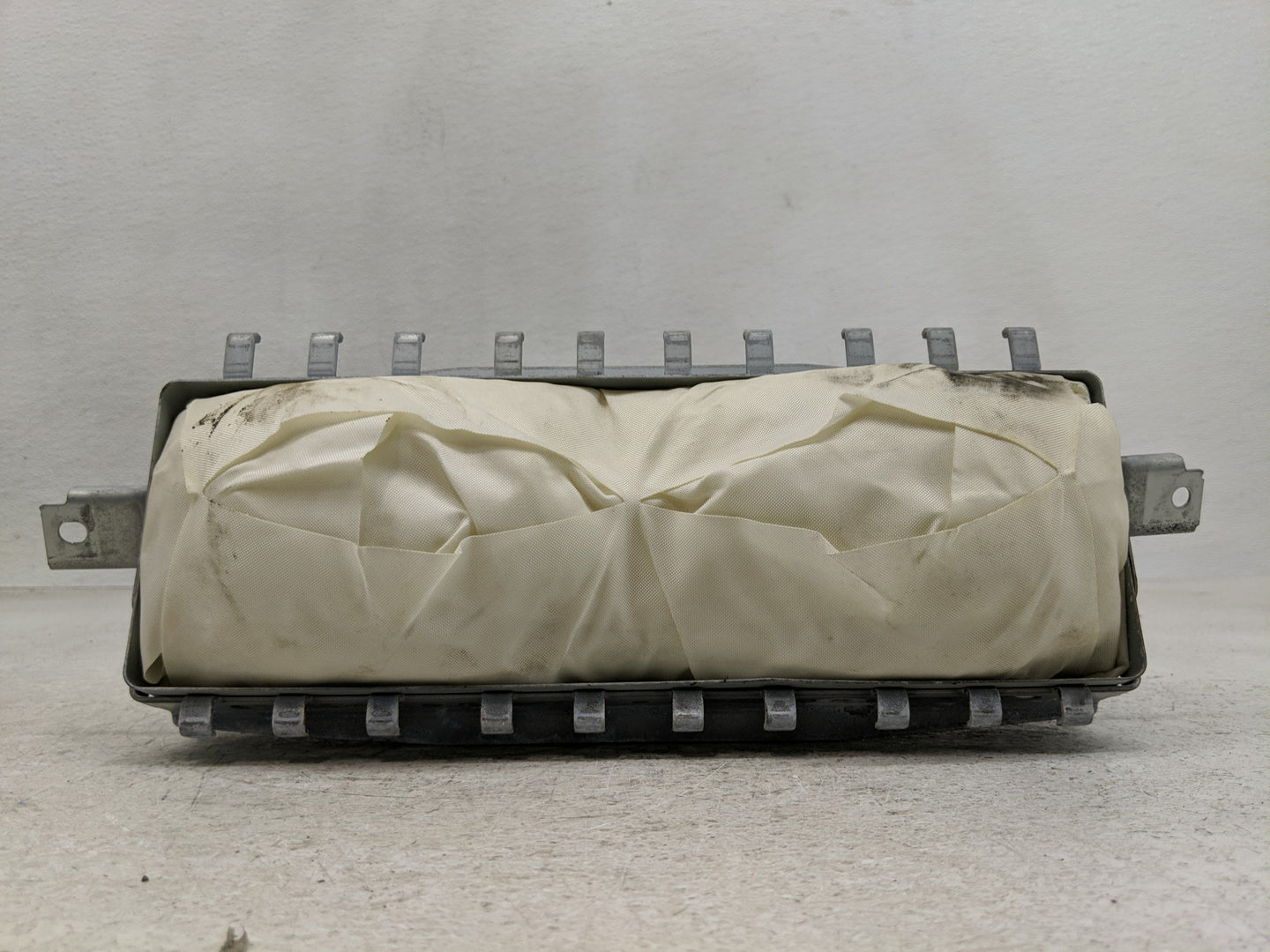 2007-2008 Infiniti G35 Air Bag Passenger Right Dashboard OEM P/N:K851EJK600 Fits Fits 2007 2008 OEM Used Auto Parts - Oemuse