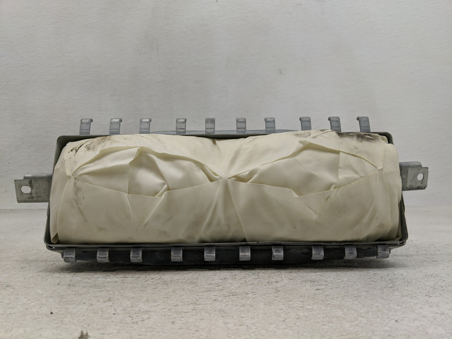2007-2008 Infiniti G35 Air Bag Passenger Right Dashboard OEM P/N:K851EJK600 Fits Fits 2007 2008 OEM Used Auto Parts - Oemuse