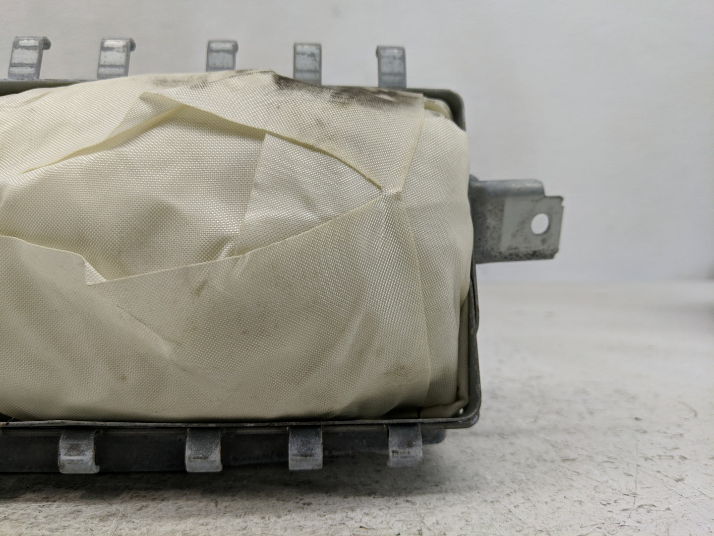 2007-2008 Infiniti G35 Air Bag Passenger Right Dashboard OEM P/N:K851EJK600 Fits Fits 2007 2008 OEM Used Auto Parts - Oemuse