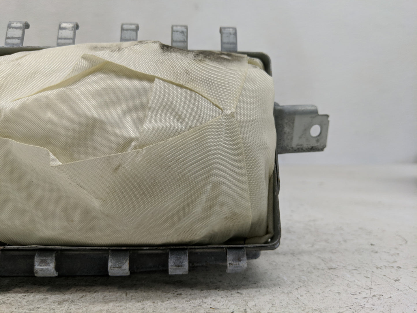 2007-2008 Infiniti G35 Air Bag Passenger Right Dashboard OEM P/N:K851EJK600 Fits Fits 2007 2008 OEM Used Auto Parts - Oemuse