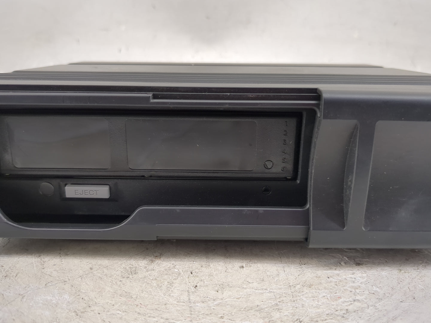 2007-2008 Infiniti G35 Radio Cd Changer 28184jk60a|pp-2475d|296-6077-05 - Oemusedautoparts1.com