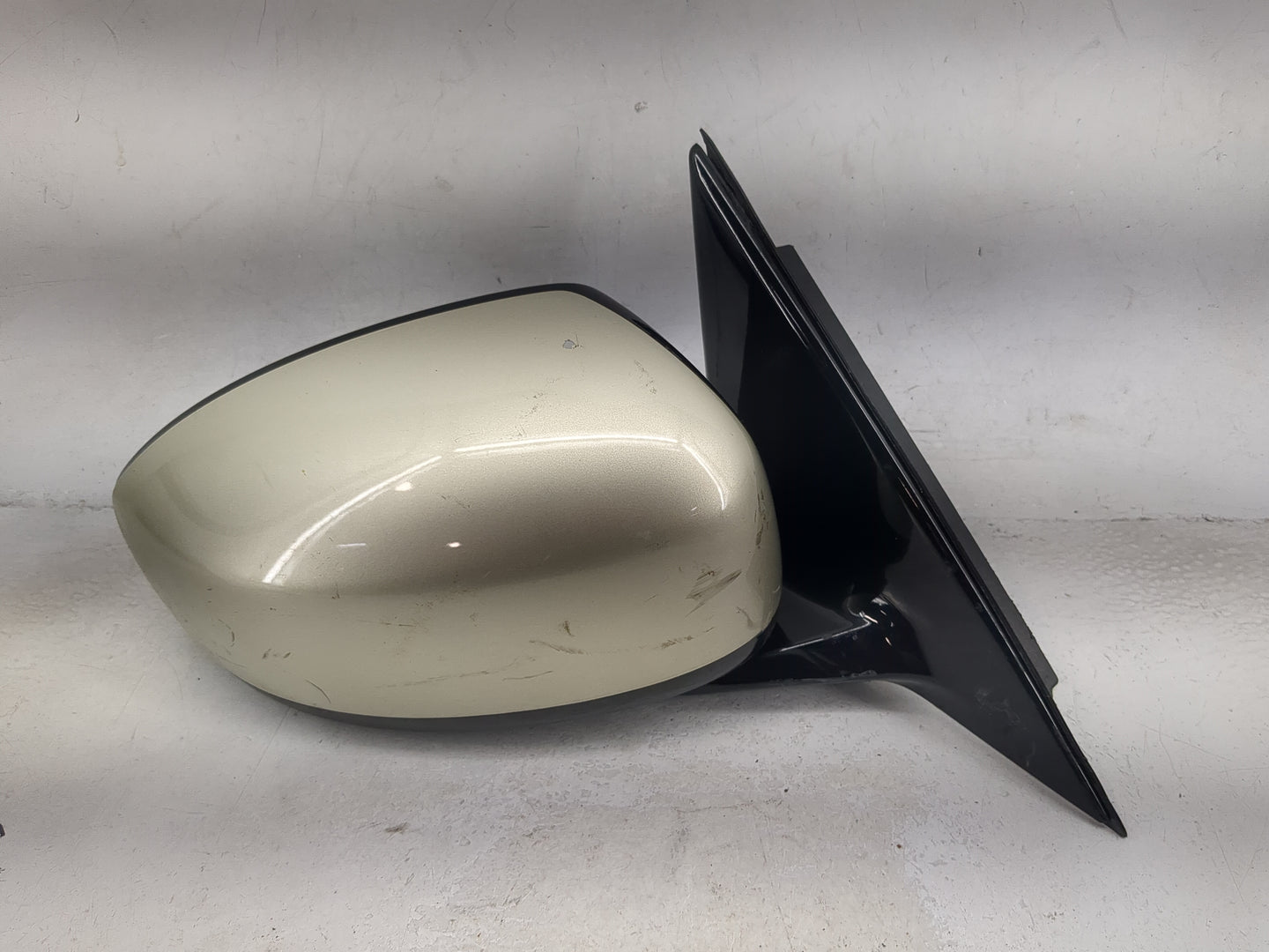 2007-2008 Infiniti G35 Passenger Side View Mirror - Right Door Mirror OEM Used - Oemusedautoparts1.com
