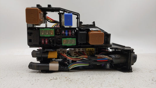 2007-2008 Infiniti G35 Fusebox Fuse Box Panel Relay Module P/N:24381 7990A 284B7JK00A Fits Fits 2007 2008 OEM Used Auto Parts