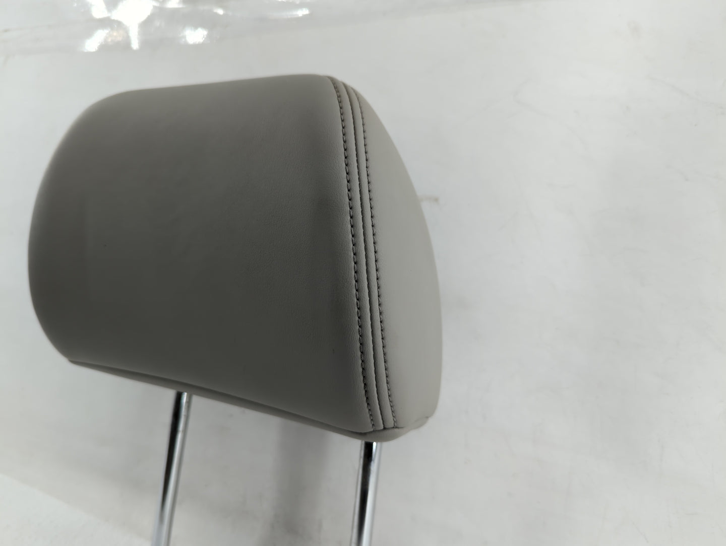 2007-2008 Infiniti G35 Headrest Head Rest Rear Seat Fits Fits 2007 2008 OEM Used Auto Parts - Oemusedautoparts1.com