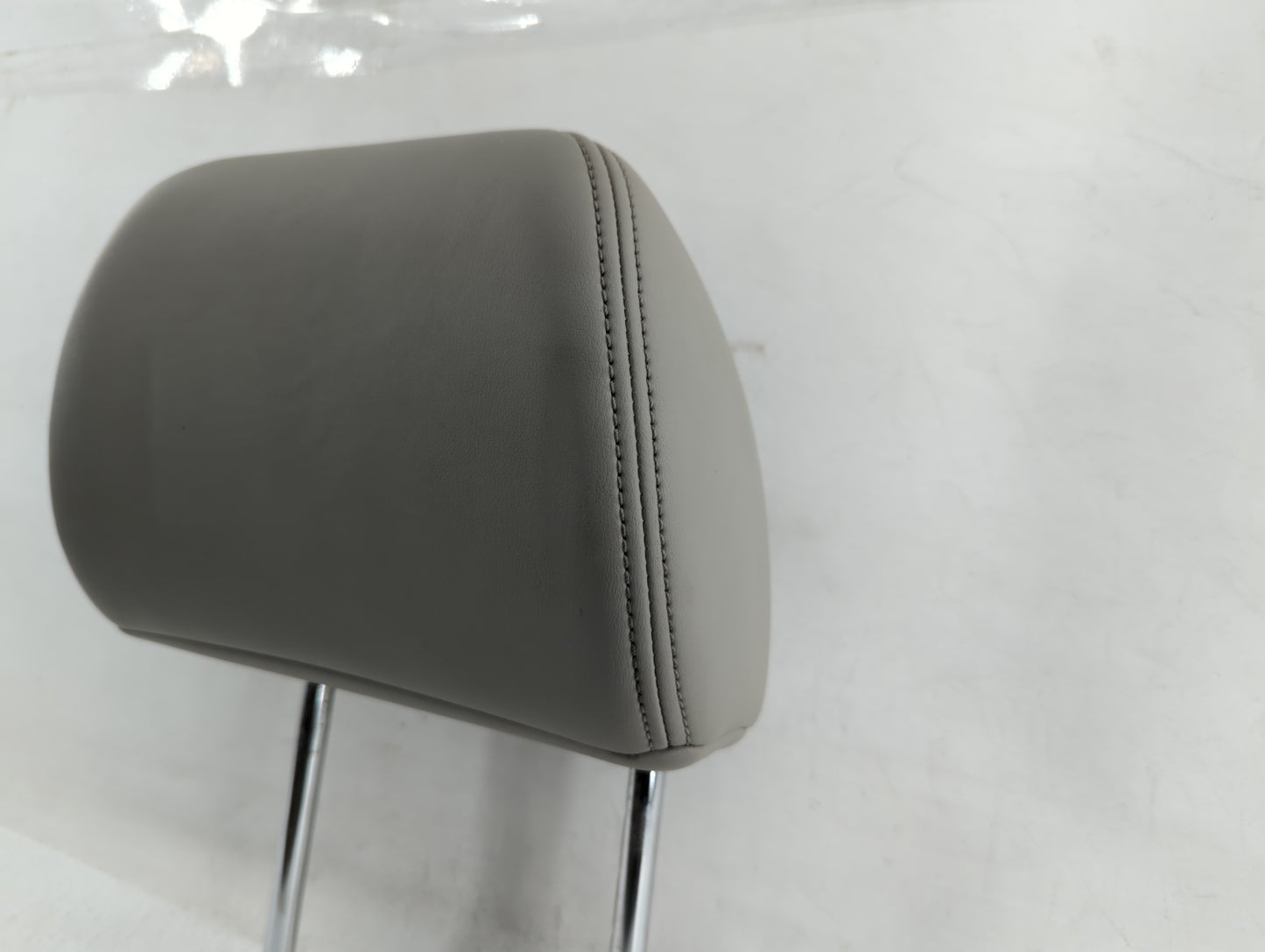 2007-2008 Infiniti G35 Headrest Head Rest Rear Seat Fits Fits 2007 2008 OEM Used Auto Parts - Oemusedautoparts1.com