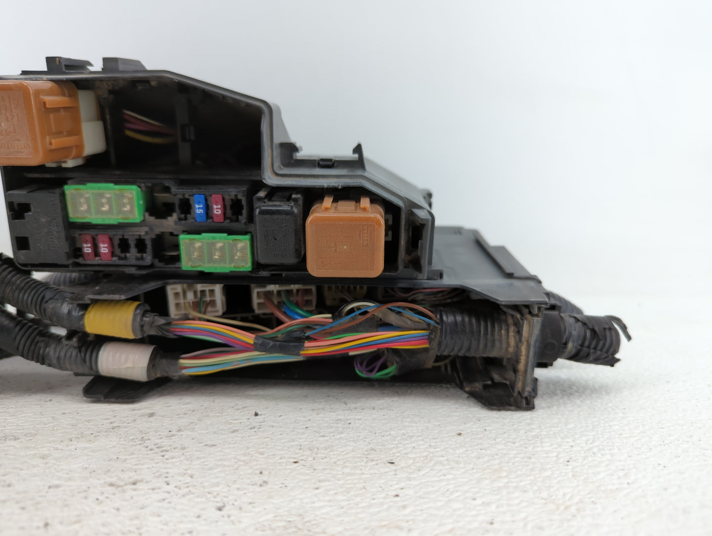 2007-2008 Infiniti G35 Fusebox Fuse Box Panel Relay Module P/N:24381 7990A 284B7JK00A Fits Fits 2007 2008 OEM Used Auto Part