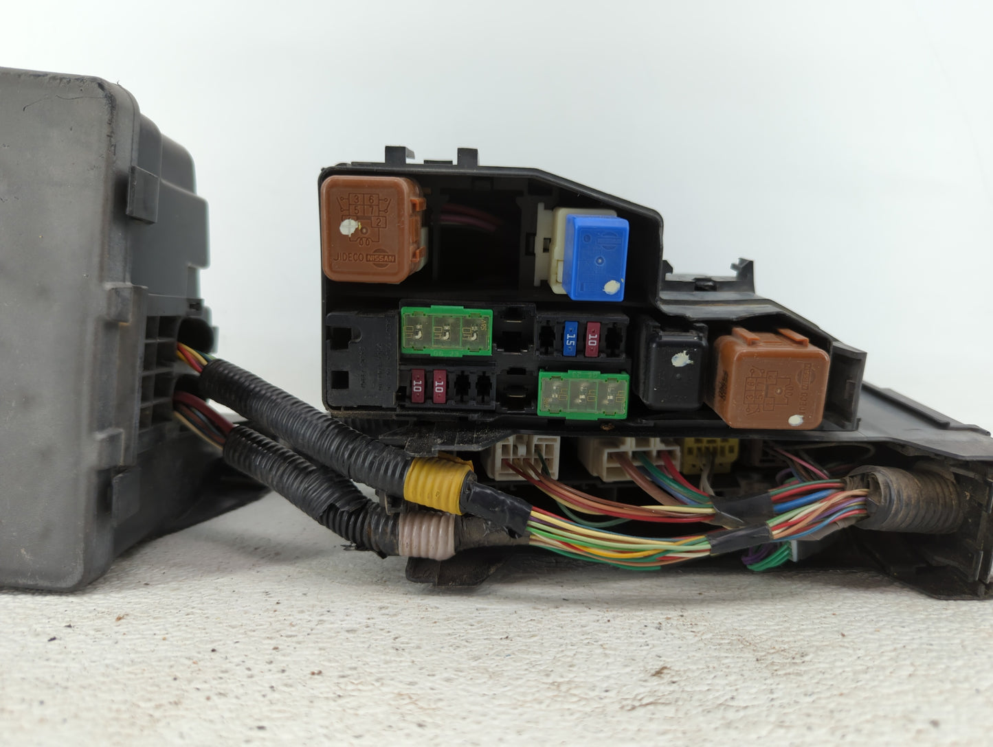 2007-2008 Infiniti G35 Fusebox Fuse Box Panel Relay Module P/N:24381 7990A 284B7JK00A Fits Fits 2007 2008 OEM Used Auto Part