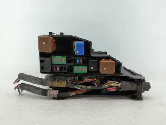 2007-2008 Infiniti G35 Fusebox Fuse Box Panel Relay Module P/N:24381 7990A 284B7JK00A Fits Fits 2007 2008 OEM Used Auto Parts