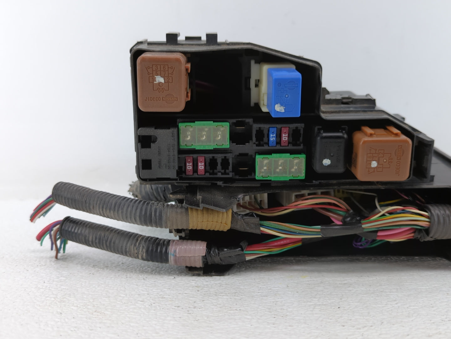 2007-2008 Infiniti G35 Fusebox Fuse Box Panel Relay Module P/N:24381 7990A 284B7JK00A Fits Fits 2007 2008 OEM Used Auto Part