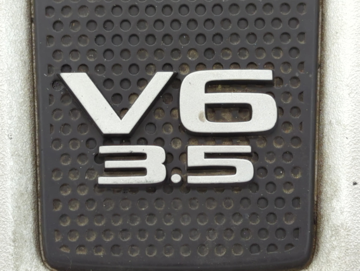 2007 Infiniti G35 Engine Cover - Oemusedautoparts1.com
