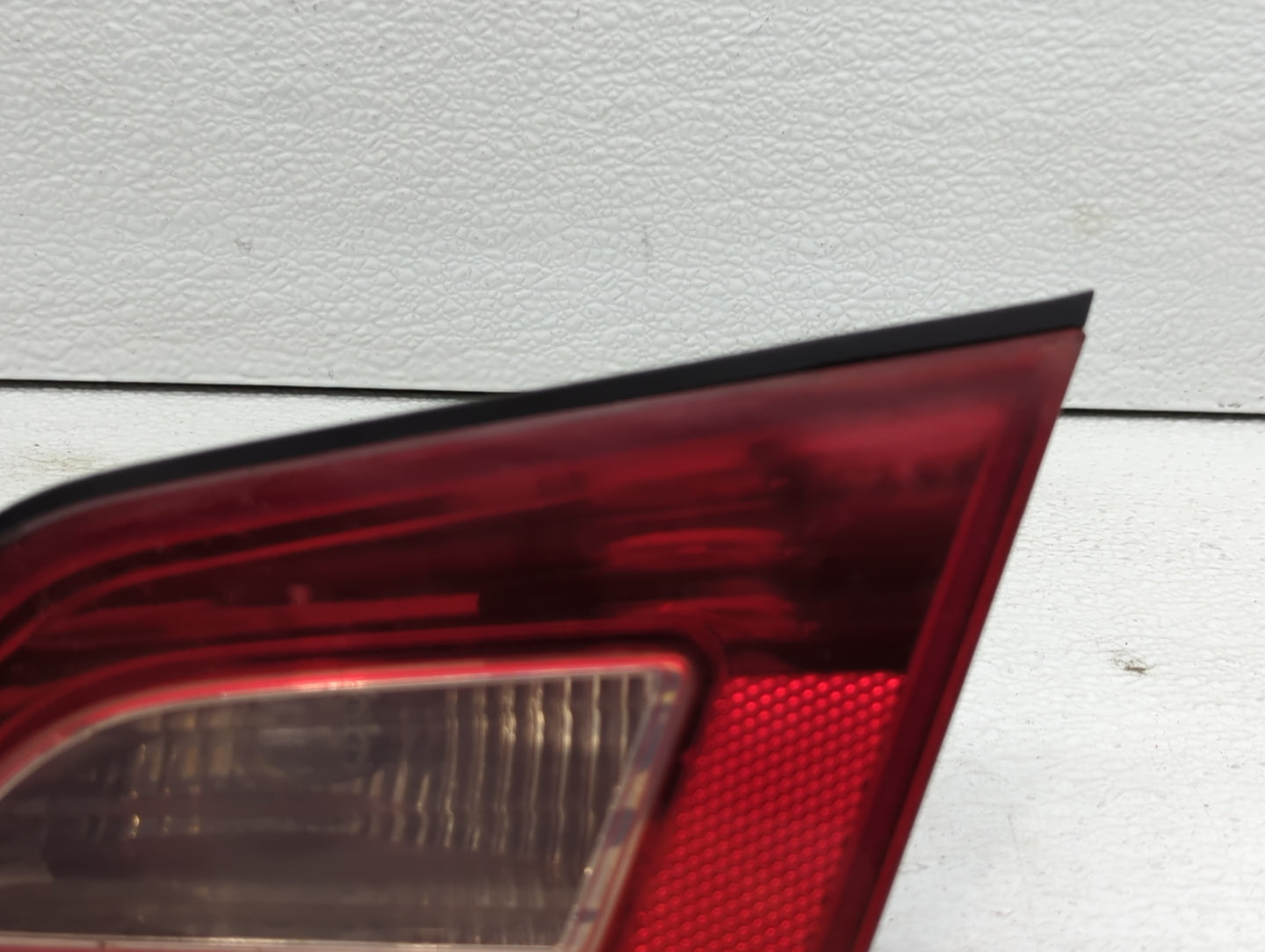 2007-2008 Infiniti G35 Tail Light Assembly Passenger Right OEM Fits Fits 2007 2008 2009 2010 2011 2012 2013 2015 OEM Used Au