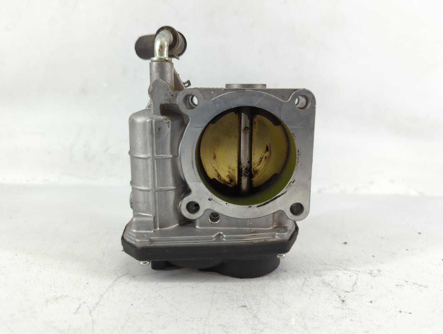 2007-2008 Infiniti G35 Throttle Body P/N:S0520H RME60-21 Fits OEM Used Auto Parts - Oemusedautoparts1.com