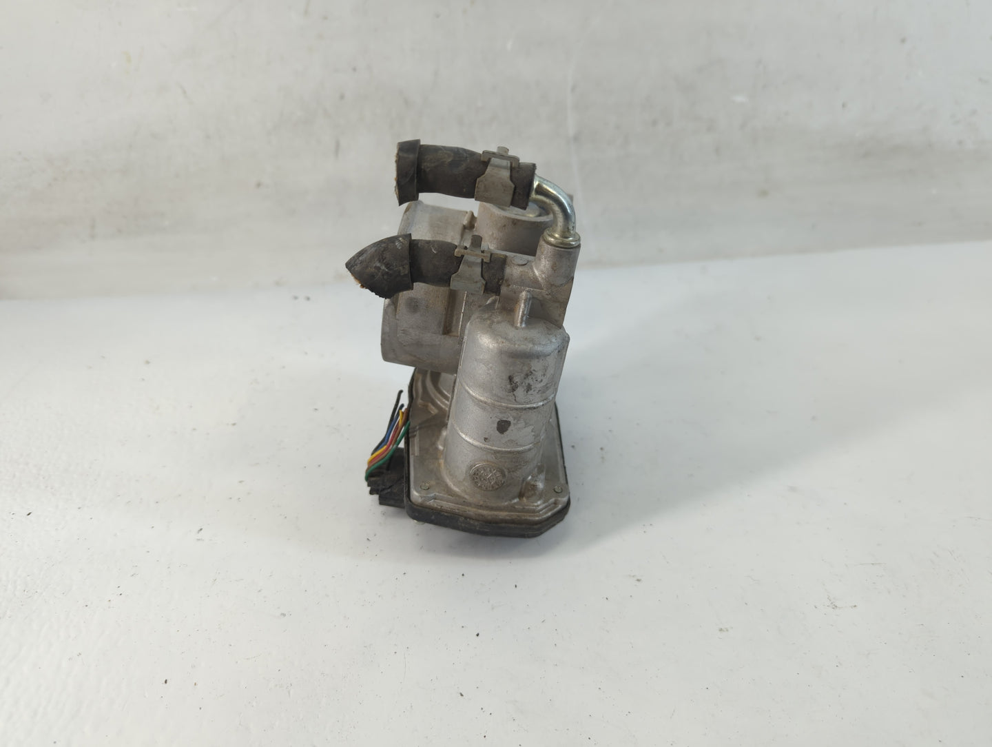 2007-2008 Infiniti G35 Throttle Body P/N:7514H RME60-21 Fits OEM Used Auto Parts - Oemusedautoparts1.com