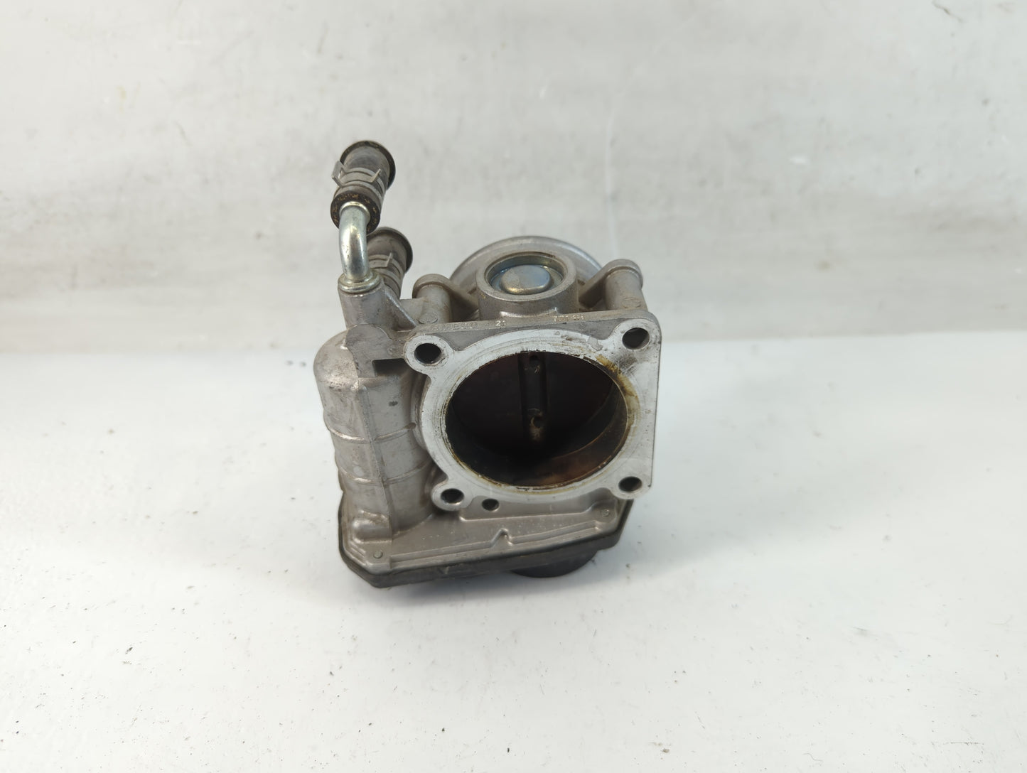 2007-2008 Infiniti G35 Throttle Body P/N:7514H RME60-21 Fits OEM Used Auto Parts - Oemusedautoparts1.com
