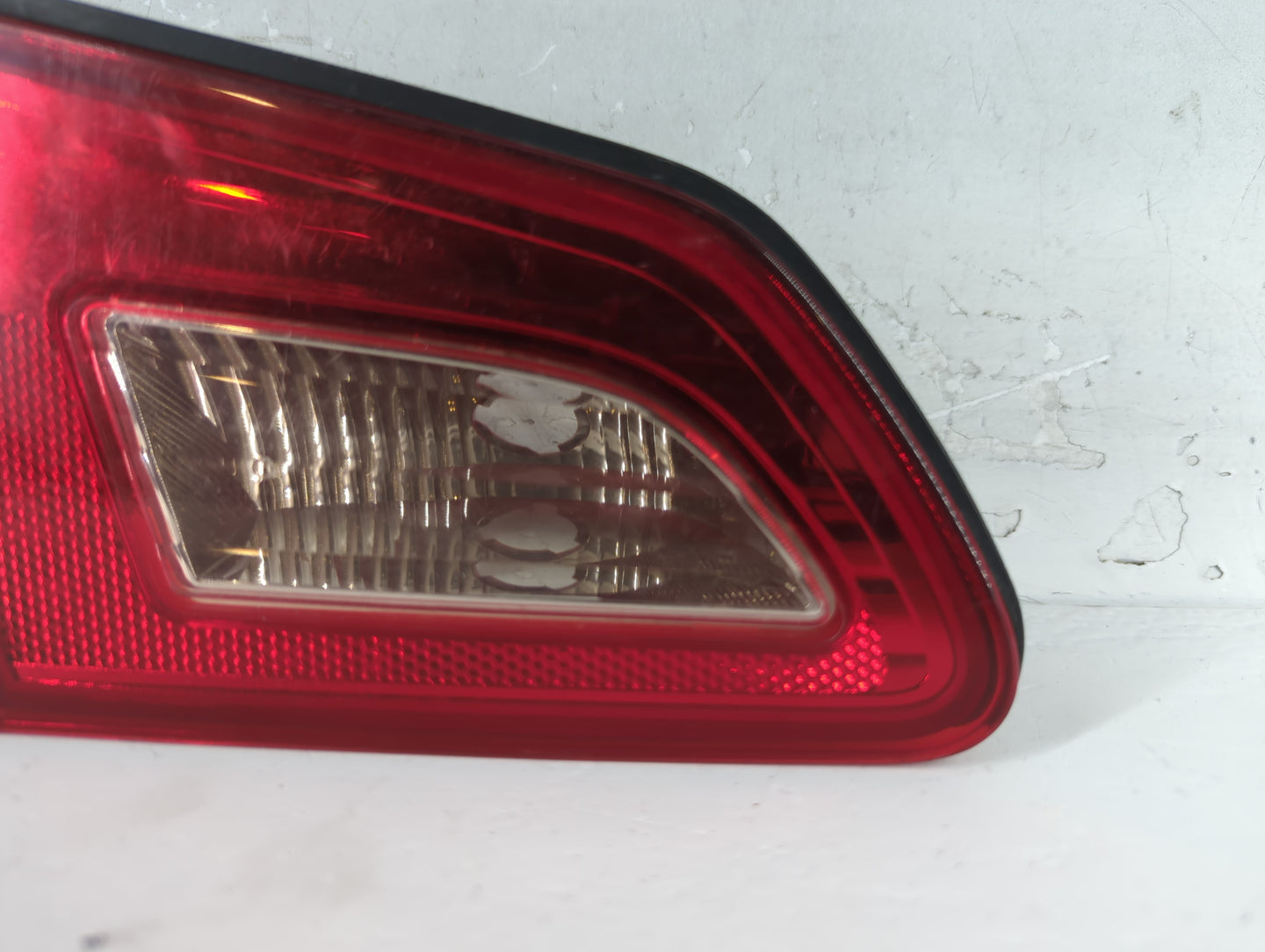 2007-2008 Infiniti G35 Tail Light Assembly Passenger Right OEM Fits Fits 2007 2008 2009 2010 2011 2012 2013 2015 OEM Used Au