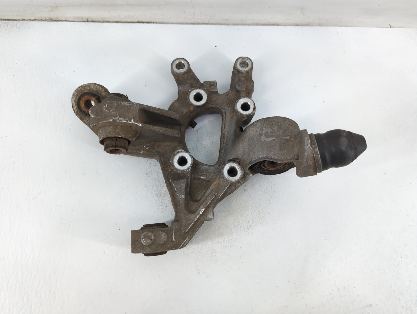 2007-2008 Infiniti G35 Passenger Rear Knuckle/stub Axle Oem - Oemusedautoparts1.com