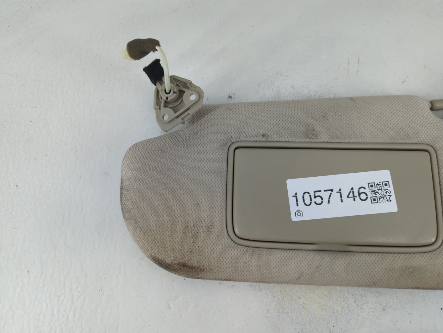 2006-2010 Infiniti M35 Sun Visor Shade Replacement Driver Left Mirror Fits Fits 2006 2007 2008 2009 2010 OEM Used Auto Parts