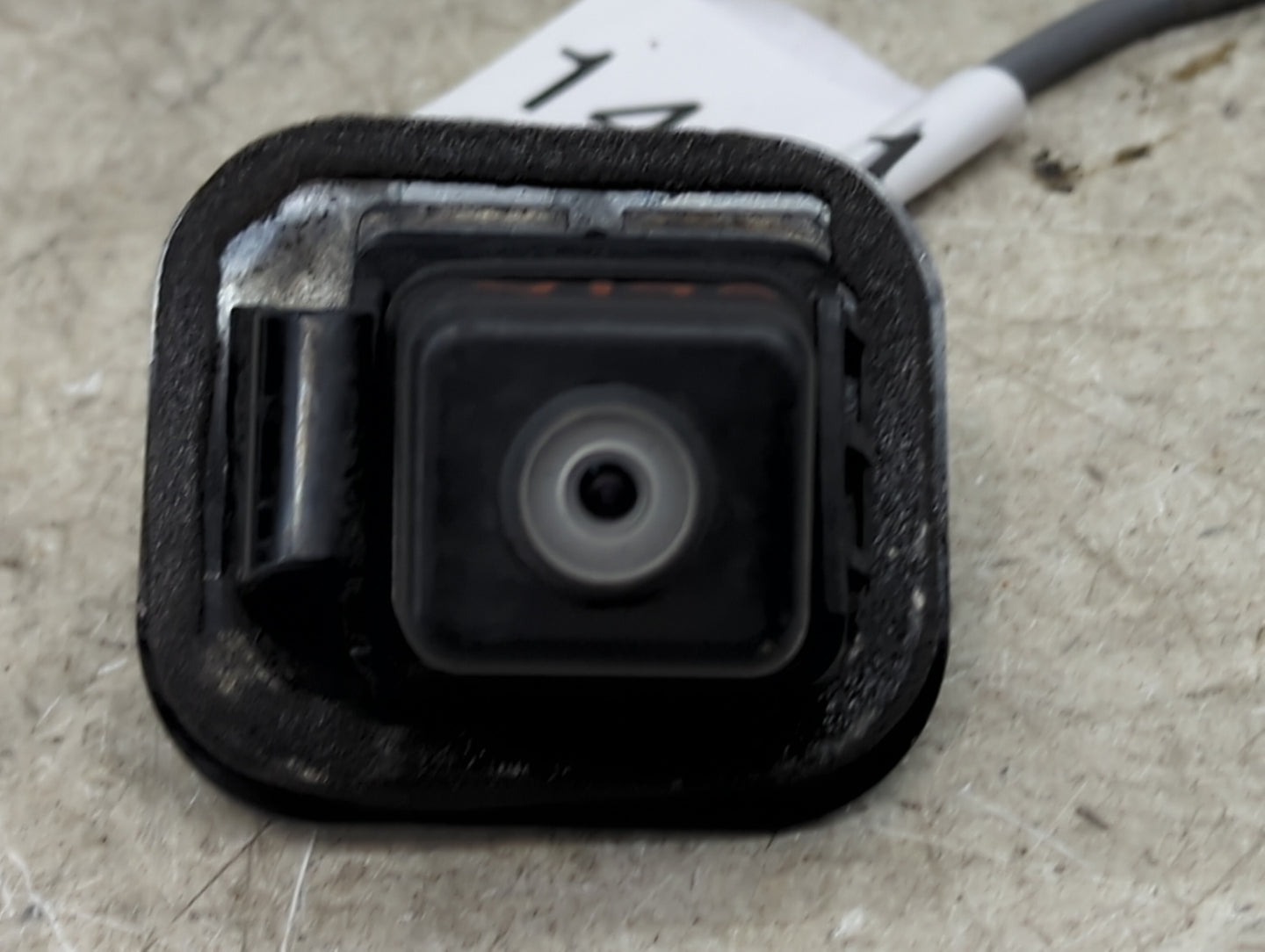 2006-2007 Infiniti M35 Backup Camera Or Backup Sensor - Oemusedautoparts1.com